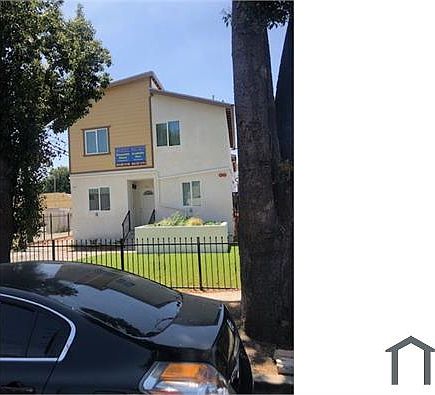 2nd image of 944 E 88th Pl