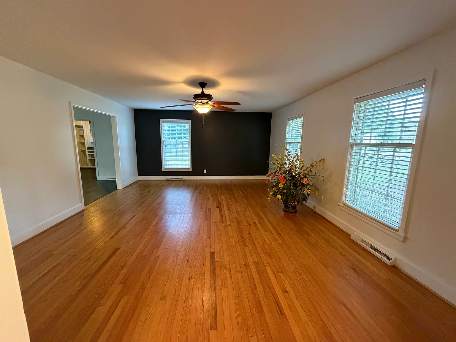 3 bed, 2008 sqft, $1,750 — Photo 4