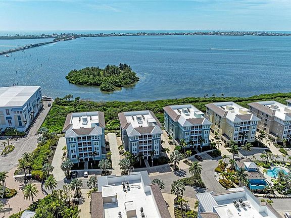 3rd image of 392 ARUBA CIRCLE #102