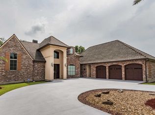 2406 Belle Ruelle St, New Iberia, LA 70563