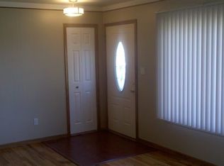 16050 Loreto St, Roseville, MI 48066