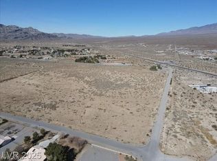 401 NE Nimo Ct, Pahrump, NV 89060