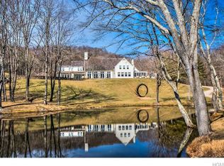 323 Stone Hill Rd, Pound Ridge, NY 10576