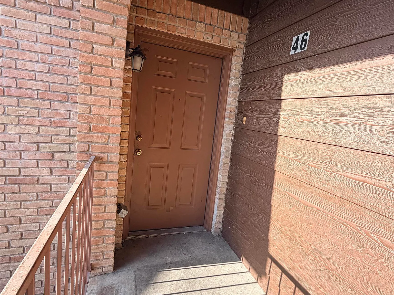 2 bed, 2.0 bath, 915 sqft, $1,000 — Photo 3