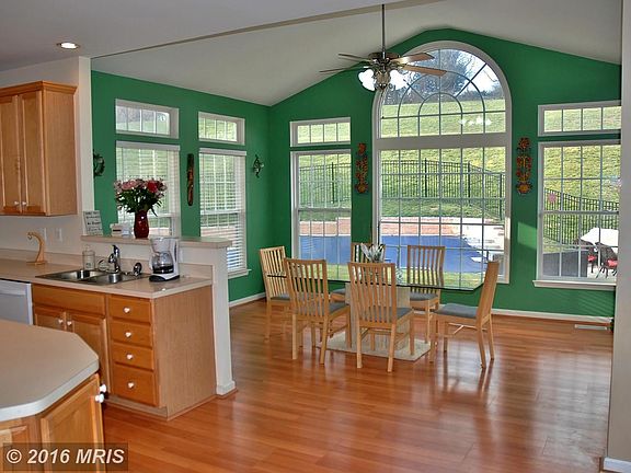 Kitchen & Sunroom