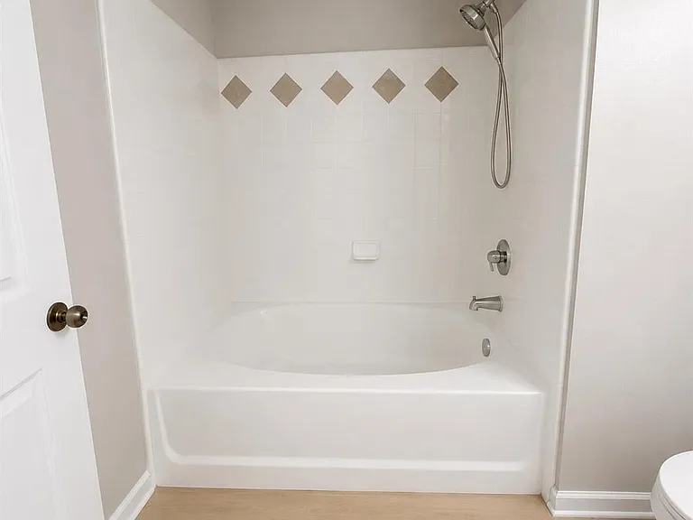9825 Baywinds Dr #1302 — Photo 15