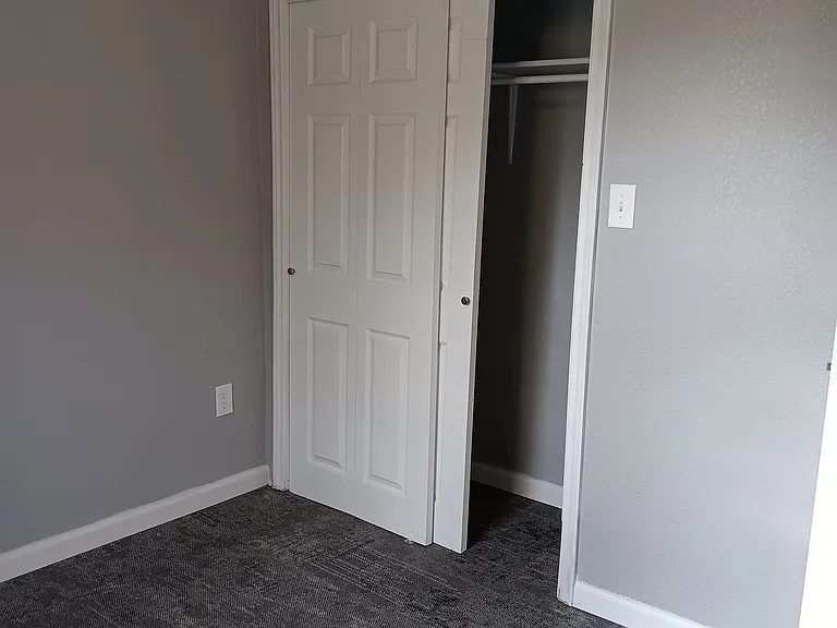 705 Cedar St — Photo 9