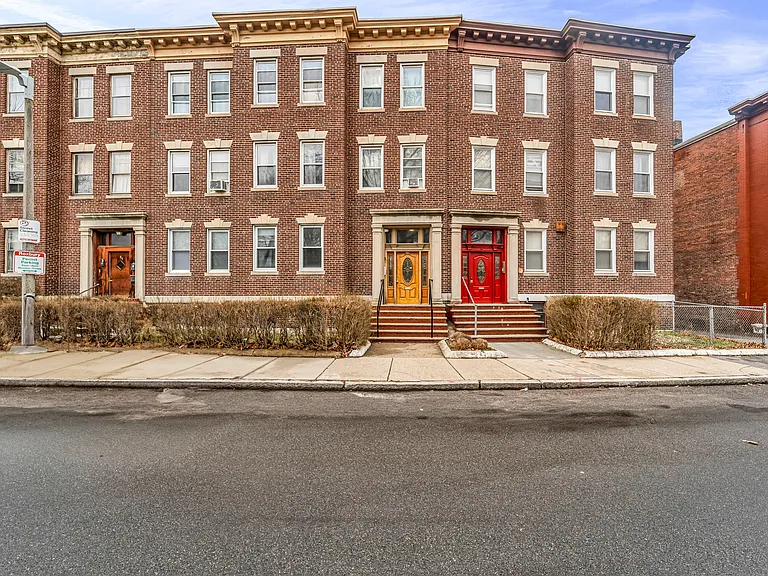 86 Winthrop St #1 — Photo 25