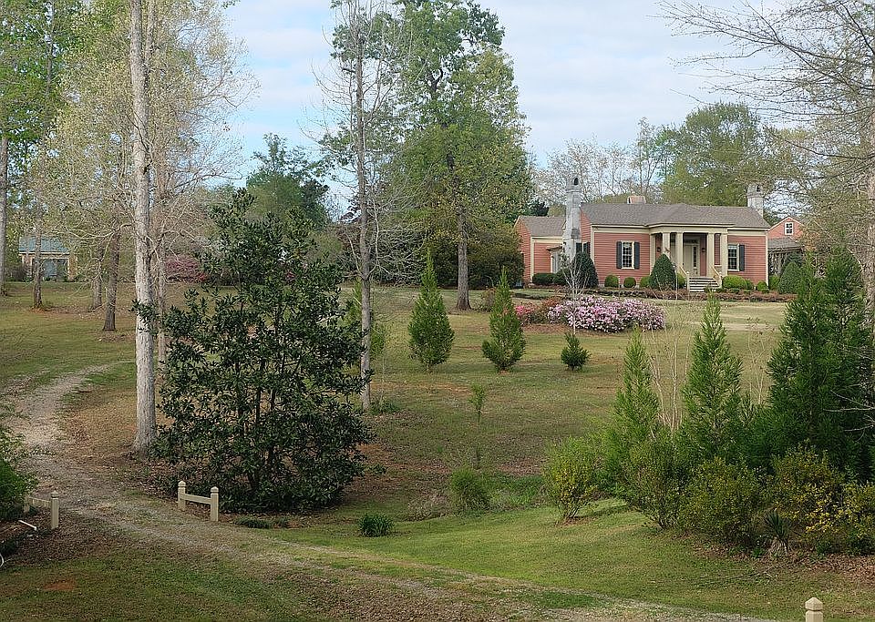 Front Driveway View