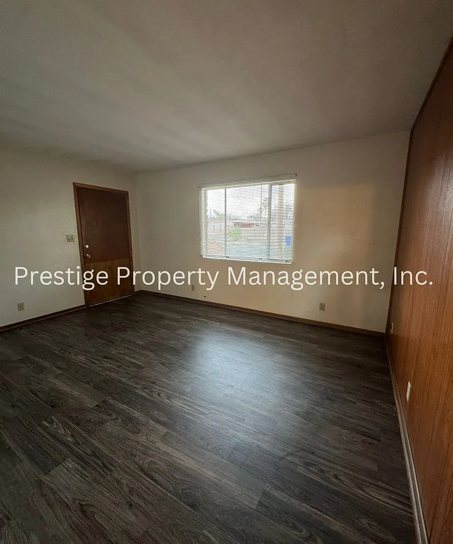 Building Photo - 2501-2505 N Richey Blvd