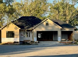 1413 Ann Cir, Excelsior Springs, MO 64024