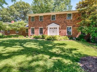9038 Whitehaven Dr, Saint Louis, MO 63123
