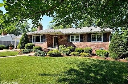 1st image of 7425 Fairwood Ln