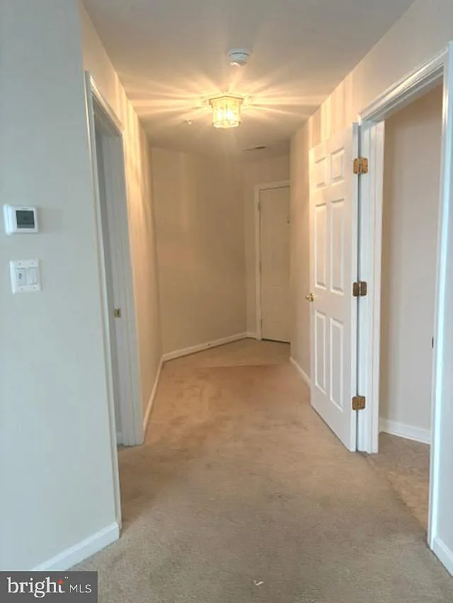 2 bed, 2.0 bath, 1370 sqft, $2,200 — Photo 4