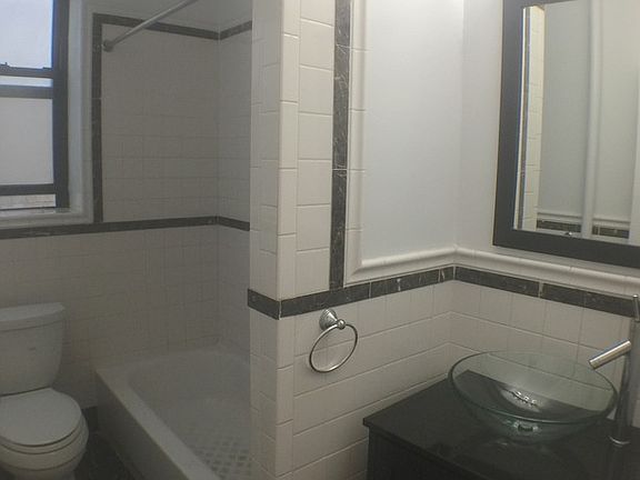3rd image of 100 Lefferts Ave #5KEW