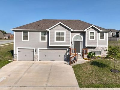 705 Chisam Rd, Kearney, MO, 64060