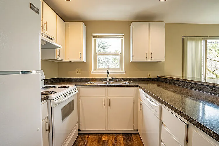Wallingford Avenue Apartments — Photo 10