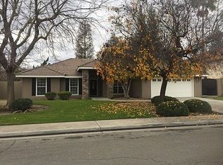 2567 14th Ave, Kingsburg, CA 93631