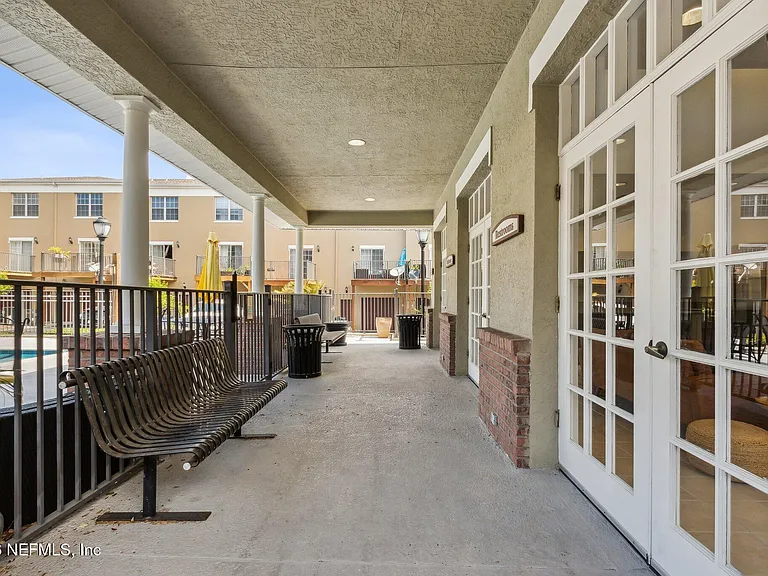 343 E Church St — Photo 20