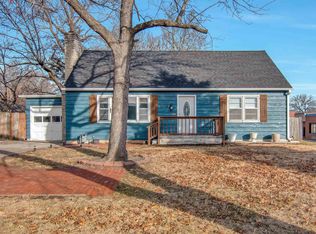 3618 SW 10th Ave, Topeka, KS 66604