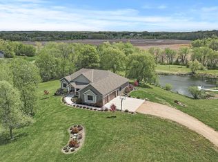 5897 Meadowlark Ln, Prior Lake, MN 55372