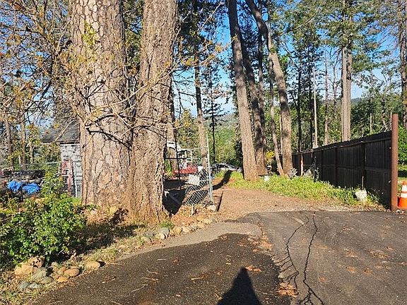 2nd image of 1442 Bel Air Dr