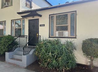 7118 Willoughby Ave, Los Angeles, CA 90046
