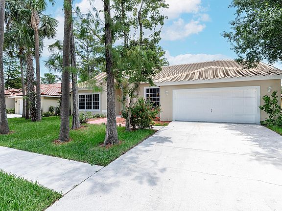 4th image of 6501 NW 54 Court