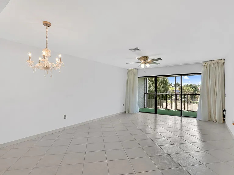 4290 Deste Ct #301 — Photo 9