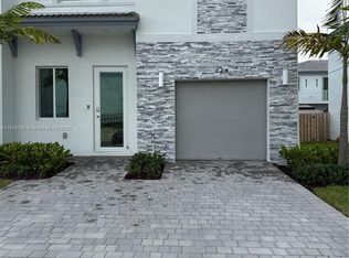 726 SE 13th Ct, Homestead, FL 33034