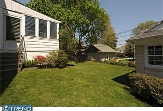 4th image of 445 Penn Ave