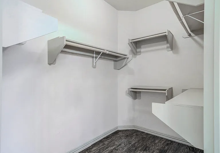 Summercrest Burleson Apartments — Photo 31