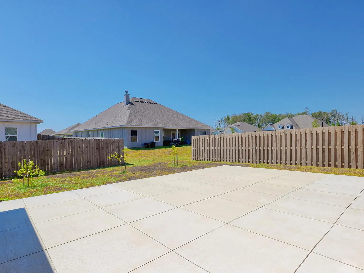 4 bed, 2348 sqft, $3,000 — Photo 4
