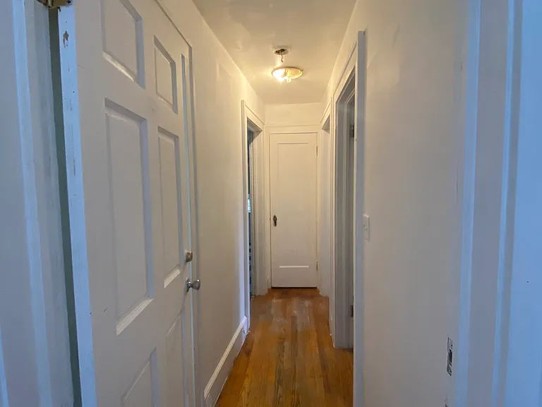 4 Belknap Ave #2 — Photo 2