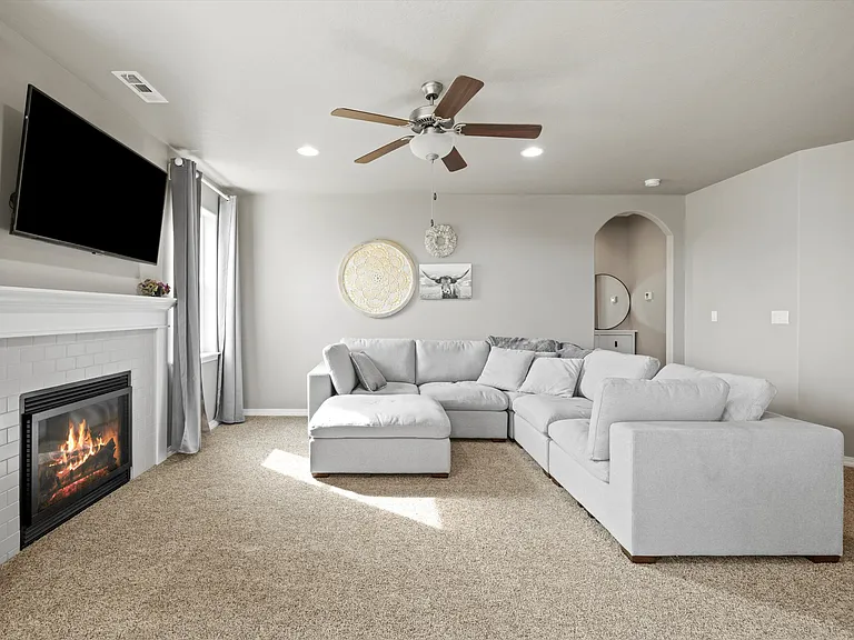 275 Wishkah Dr — Photo 11