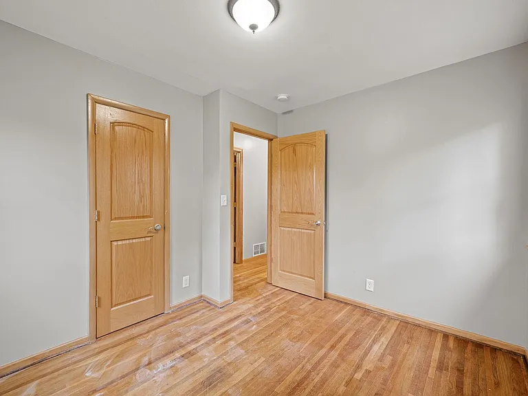 1711 Rose Pl — Photo 15
