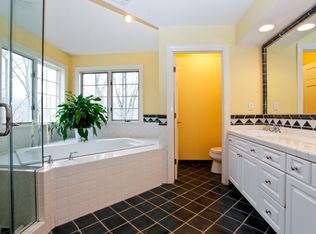 40 Hidden Oak Rd, Briarcliff Manor, NY 10510