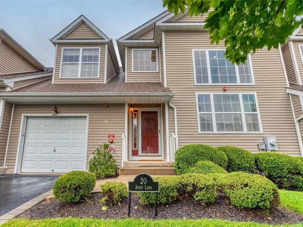 20 Avery Lane #20, Miller Place, NY 11764