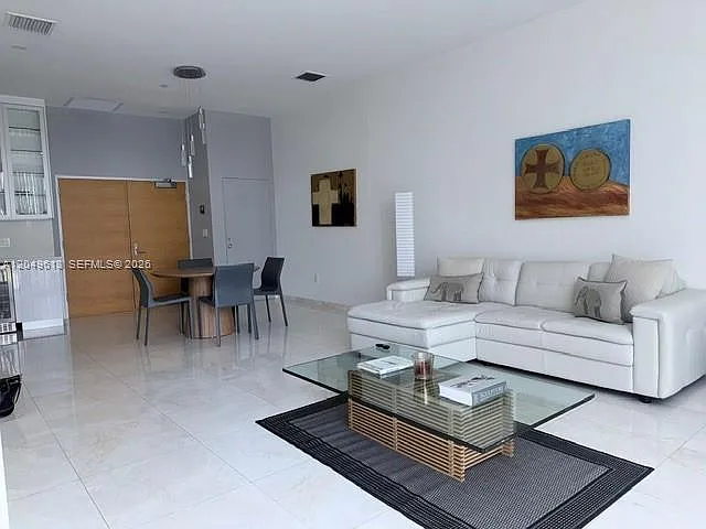 Casa Del Mar Condo — Photo 4