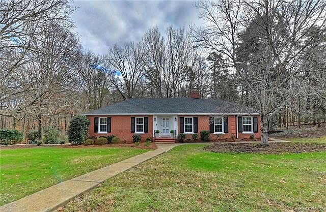 1st image of 301 Wilby Dr