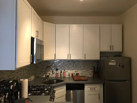 5th image of 150 2nd Ave APT 1BF