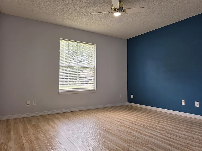 6900 Calle De Caballero — Photo 21