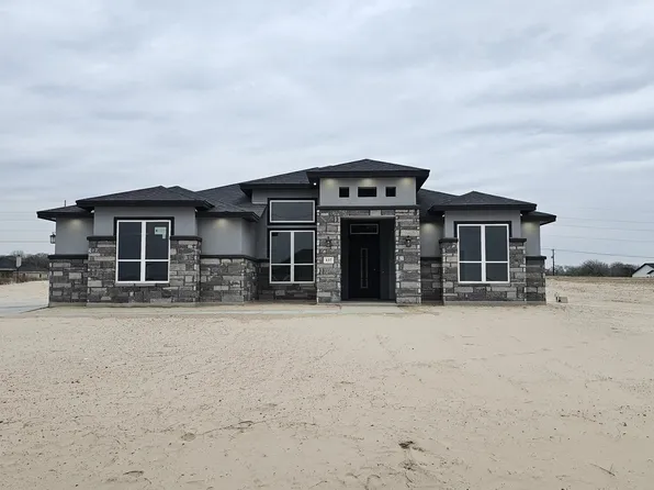 137 Summer Meadow Dr, La Vernia, TX 78121