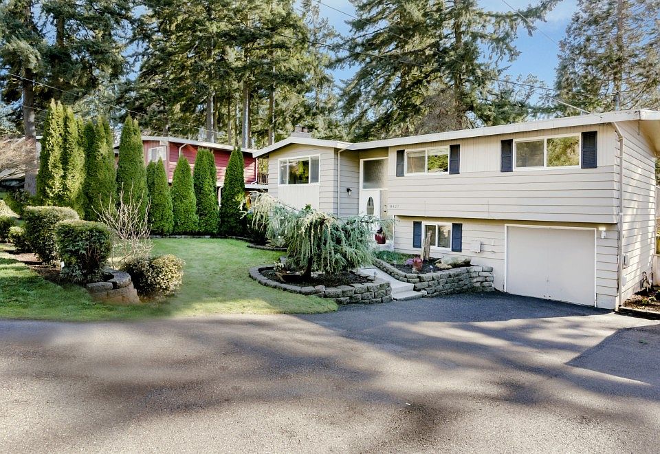 1st image of 8427 NE 137th St