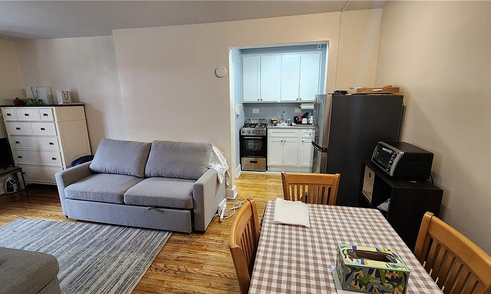 1st image of 1478 E 28th St APT 1P
