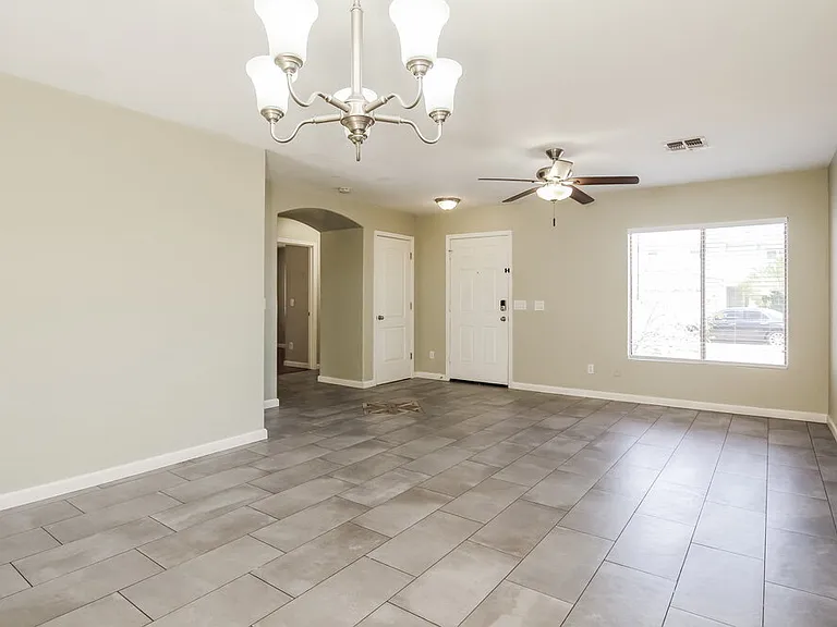 12417 W Larkspur Rd — Photo 4