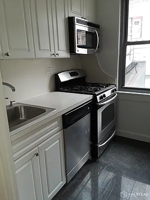 Rented by Halstead Real Estate | media 14