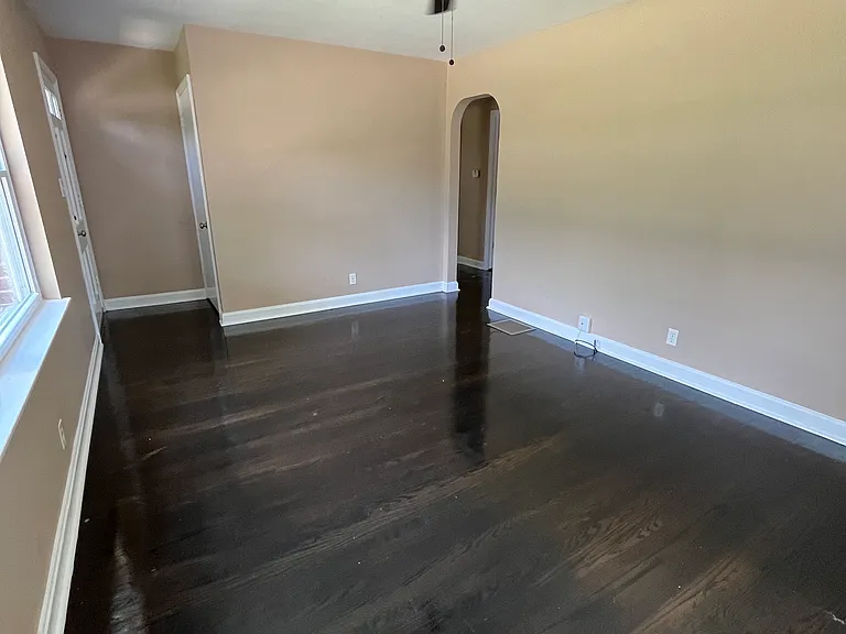 11706 Maple Way — Photo 12