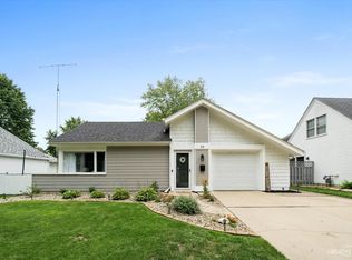 64 Ingleshire Rd, Montgomery, IL 60538