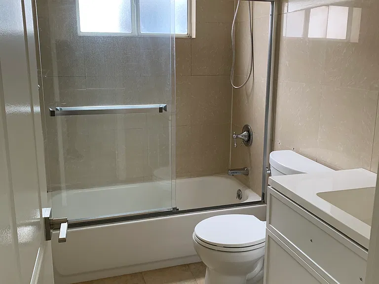 335 N Oakhurst Dr #4 — Photo 12